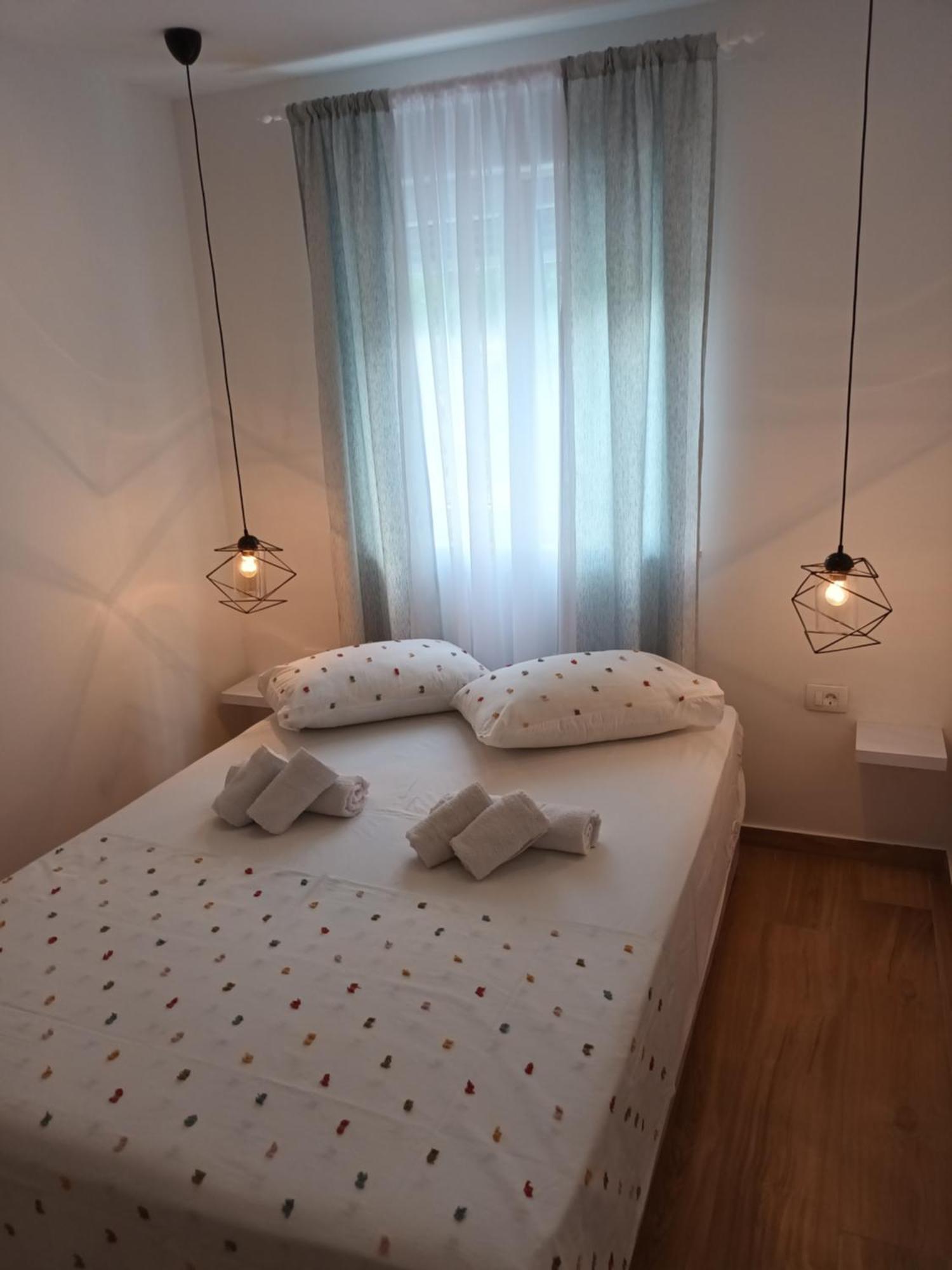 Apartmani Tolj Makarska Exterior foto